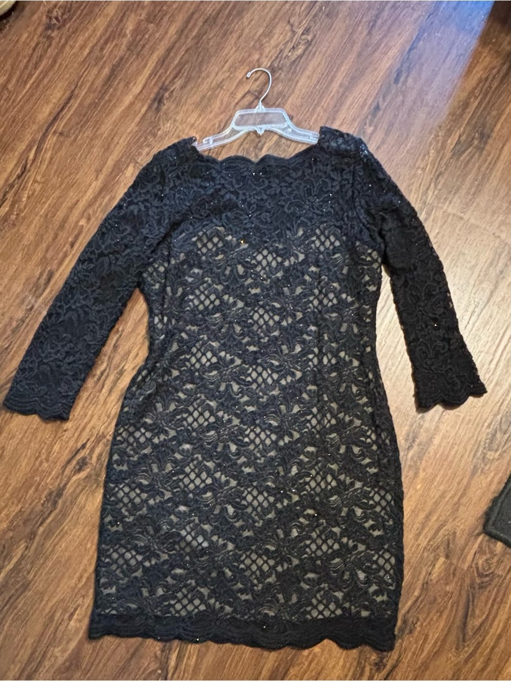 Black Lace Long-Sleeve Sheath Dress